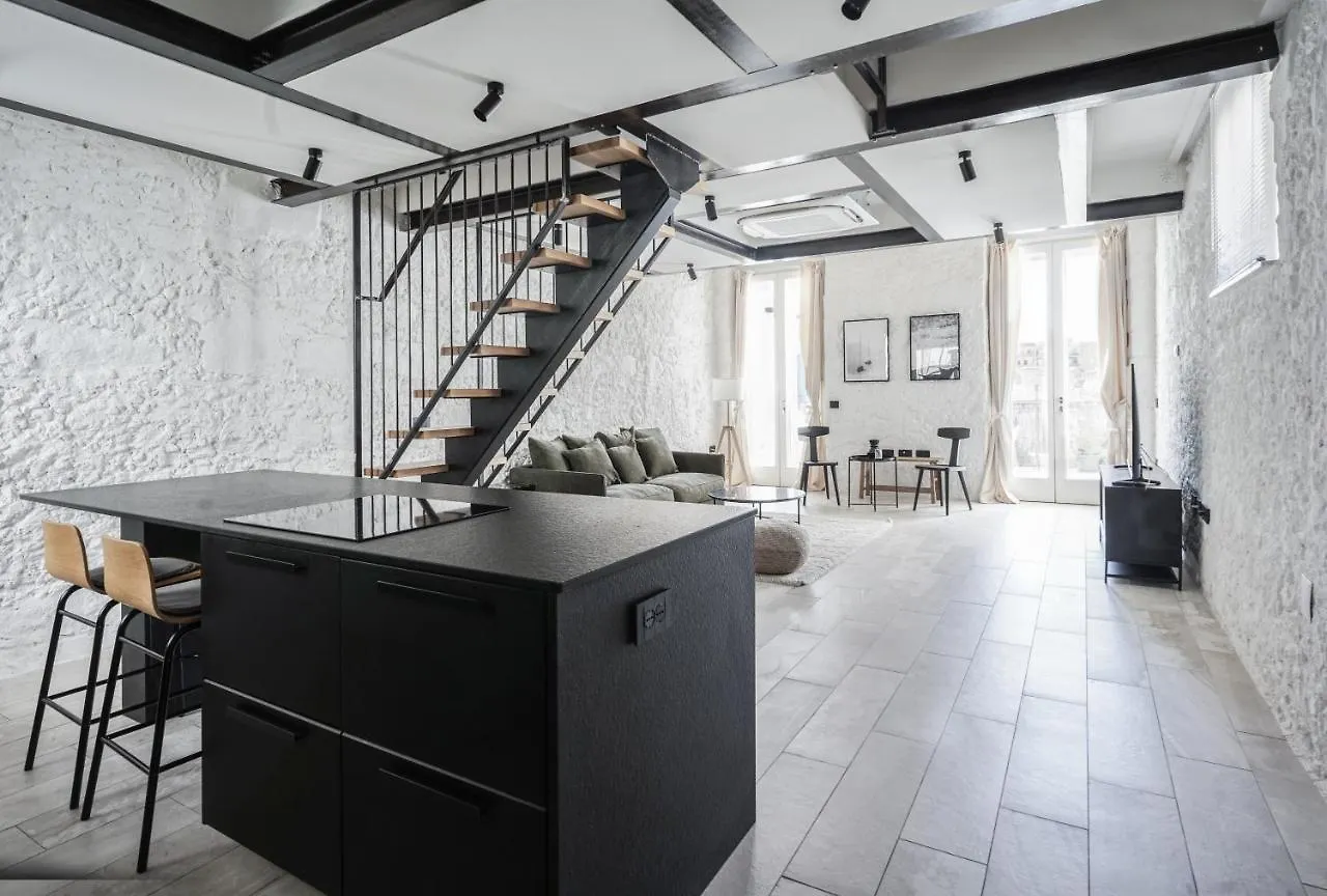 Su Meri Mannu Stampace - Luxury Apartment - Terrace contacts
